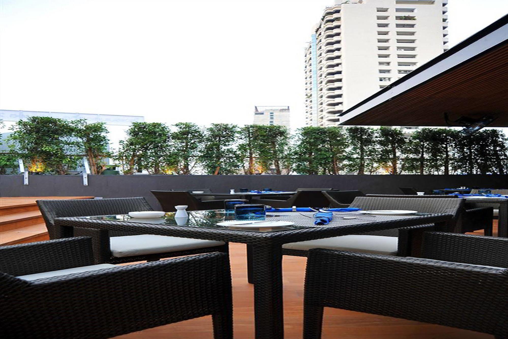Best Western Sukhumvit 20 Bangkok Bagian luar foto